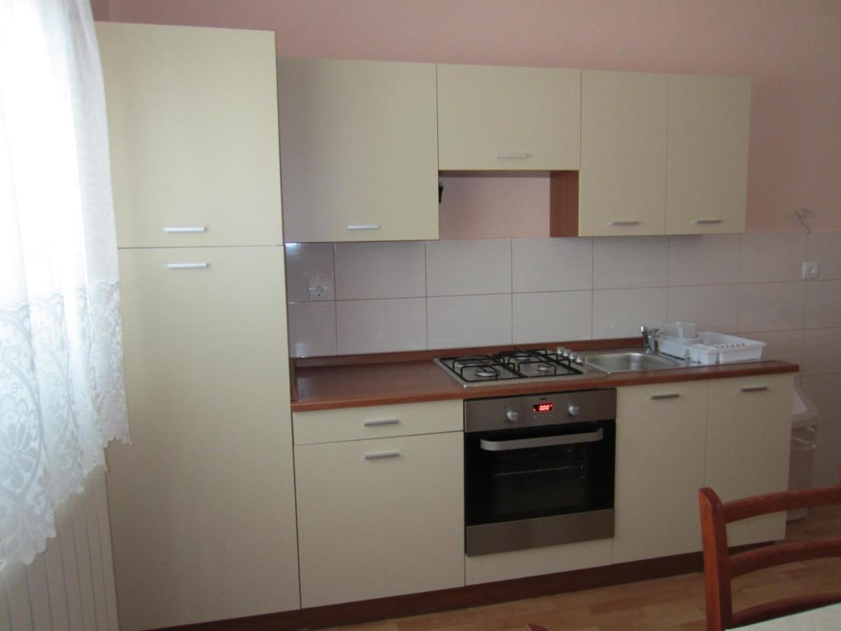 Ivic Apartments Vodice Croatia Buitenkant foto