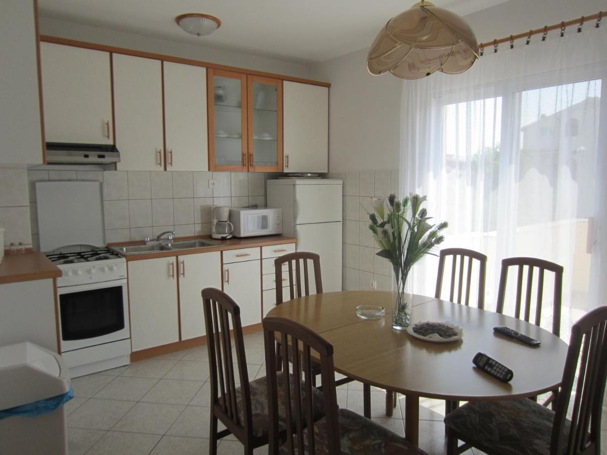 Ivic Apartments Vodice Croatia Buitenkant foto